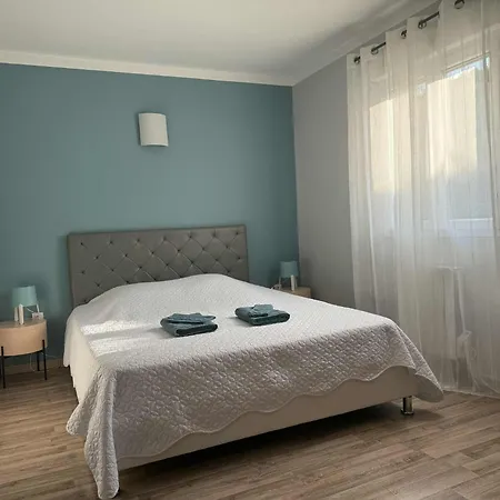 Beautiful With Private Pool * Tavel