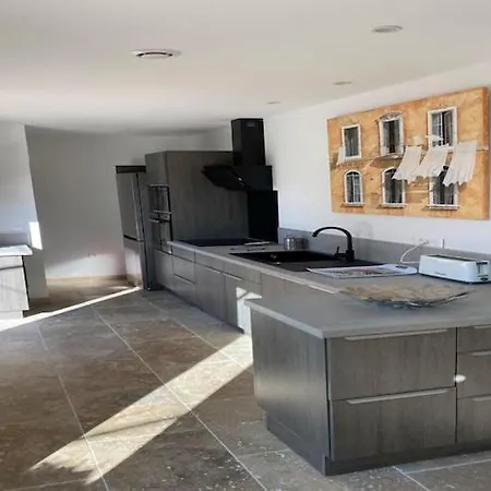 Beautiful With Private Pool