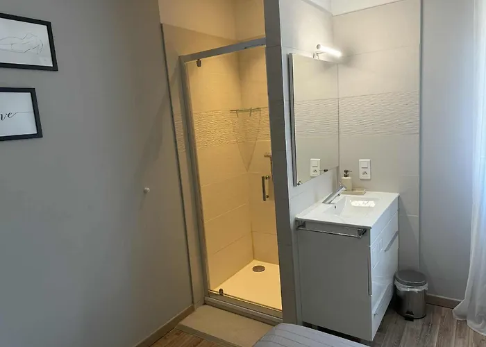 Vila Beautiful With Private Pool Tavel